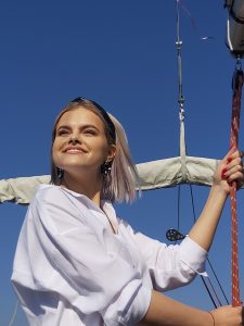 jachtos nuoma trakuose mergvakariui