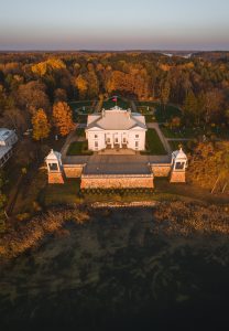 poilsis trakuose jachtoje